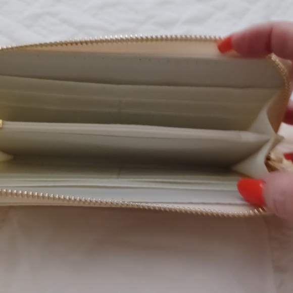 Wallet - Picture 2 of 2